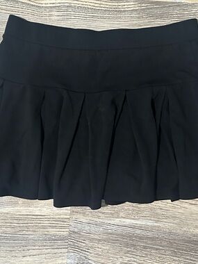 American Eagle Outfitters Black Pleated Flared Mini Skirt